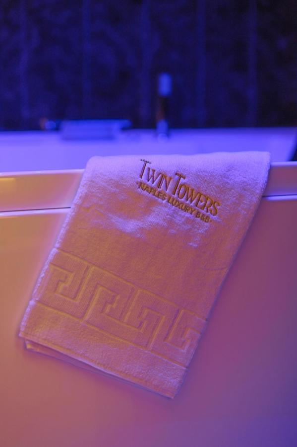 Twin Towers Naples Luxury Bed & Breakfast エクステリア 写真