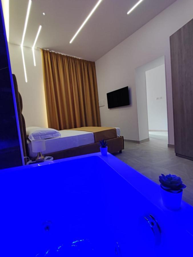 Twin Towers Naples Luxury Bed & Breakfast エクステリア 写真