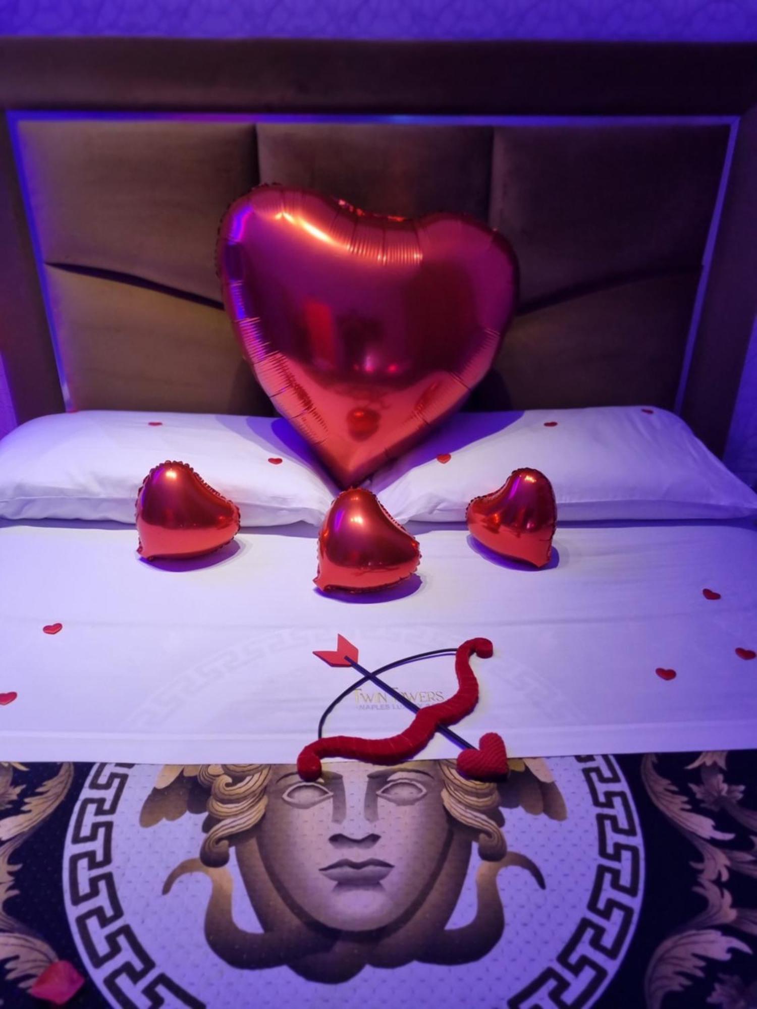 Twin Towers Naples Luxury Bed & Breakfast エクステリア 写真